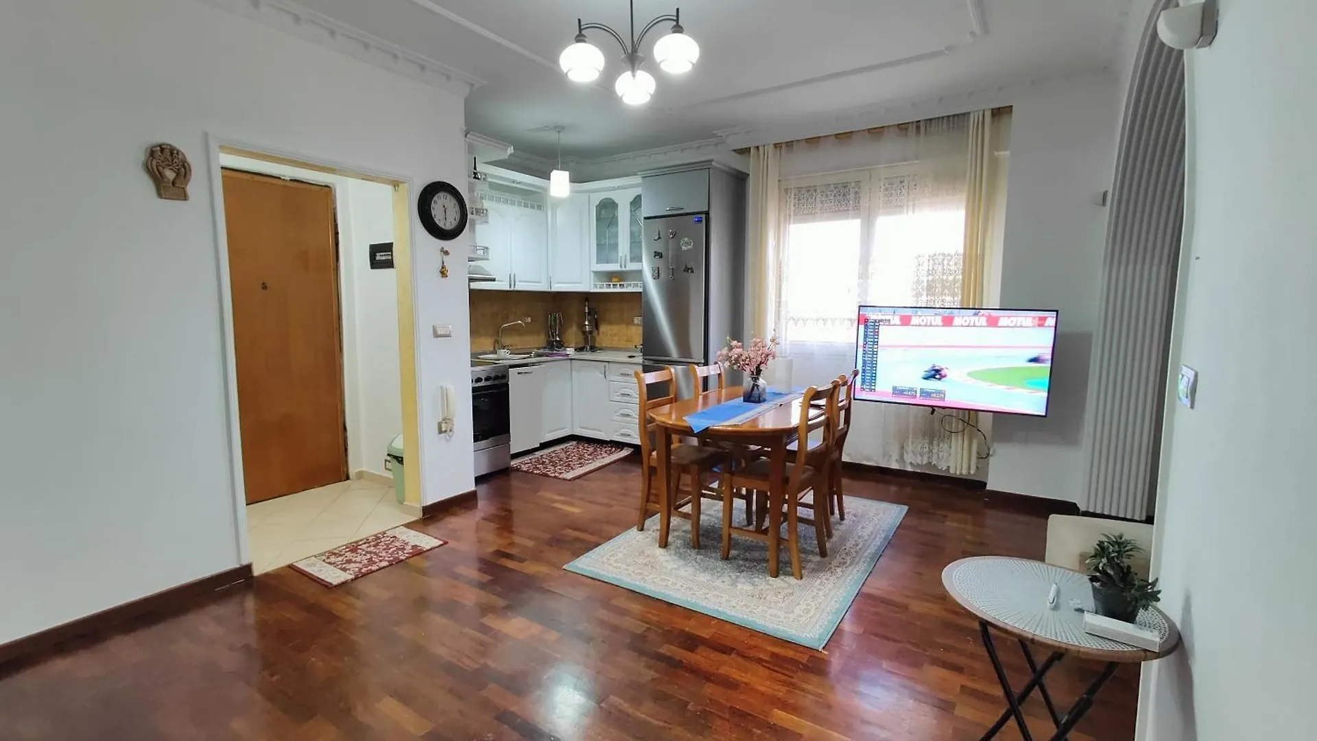 Cozy Apartment In The Center Of Tirana